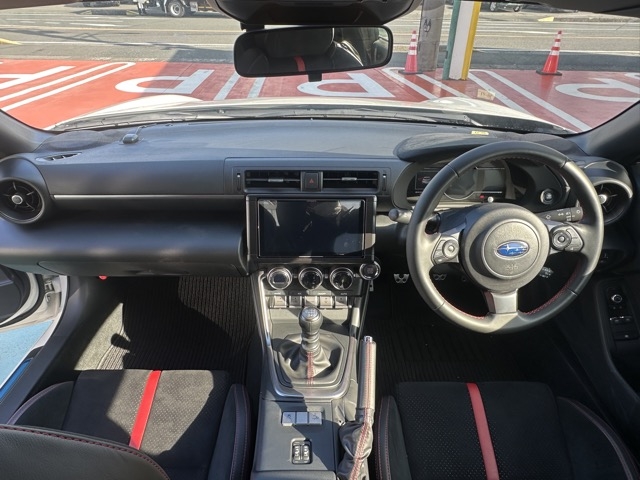 BRZ(スバル)中古車 4