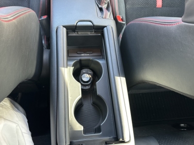 BRZ(スバル)中古車 内外装写真