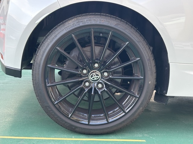 GRヤリス(トヨタ)中古車 9