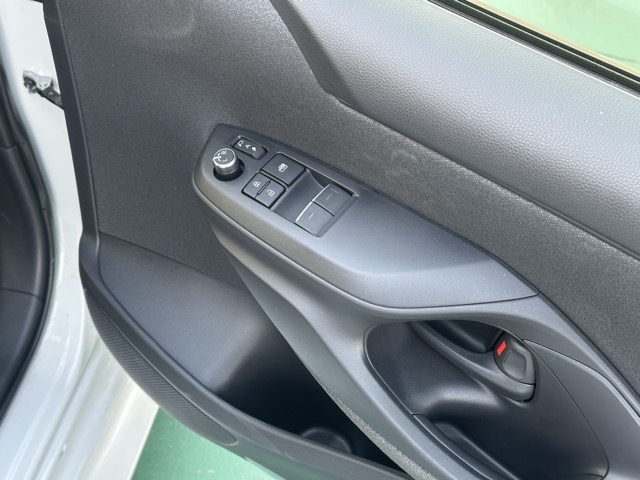GRヤリス(トヨタ)中古車 10