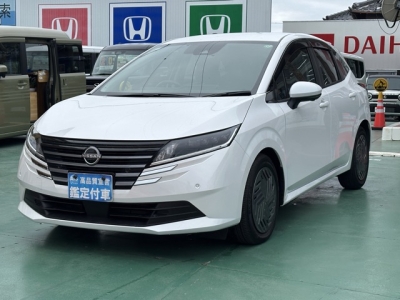 ノート(ニッサン)中古車 前方