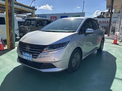 ノート(ニッサン)中古車 前方