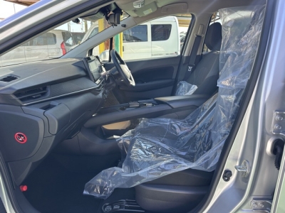 ノート(ニッサン)中古車 前席内装