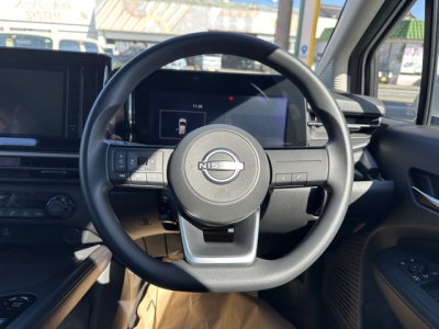 ノート(ニッサン)中古車 内外装写真