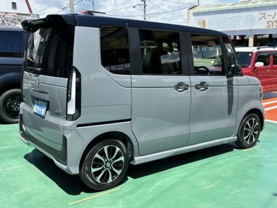 新型N-BOX(ホンダ)届出済未使用車 内外装写真他２