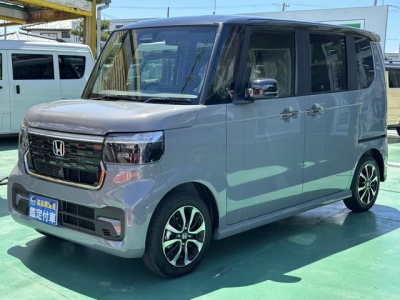 新型N-BOX(ホンダ)届出済未使用車 前方