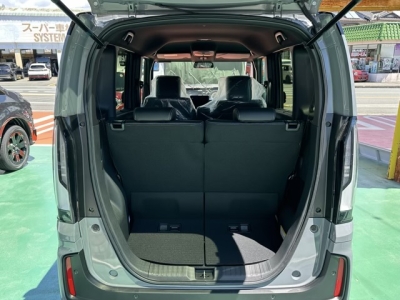 新型N-BOX(ホンダ)届出済未使用車 内外装写真他