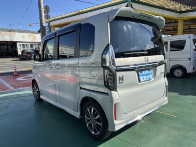 N-BOXカスタム(ホンダ)中古車 後方