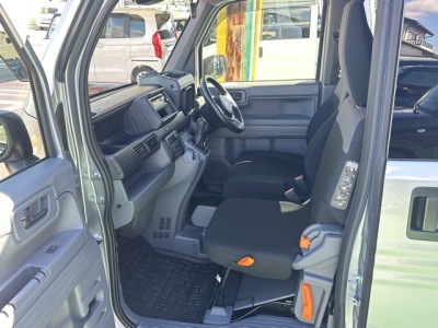 N-VAN(ホンダ)中古車 前席内装