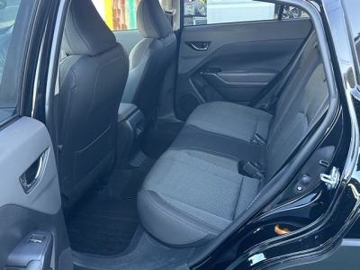 クロストレック(スバル)中古車 後席内装