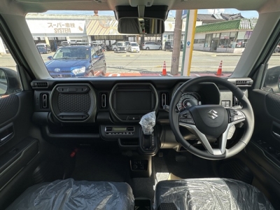 ハスラー(スズキ)届出済未使用車 後席から見た前席