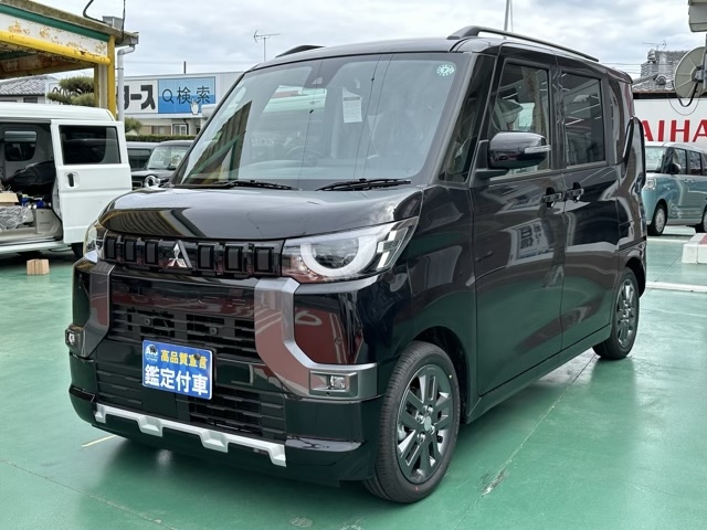 デリカミニ(三菱)届出済未使用車 1