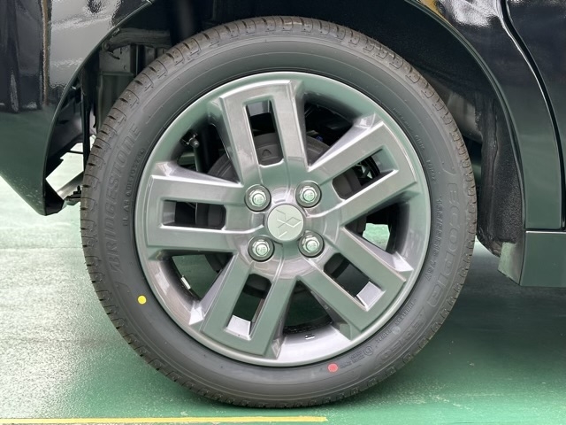 デリカミニ(三菱)届出済未使用車 4