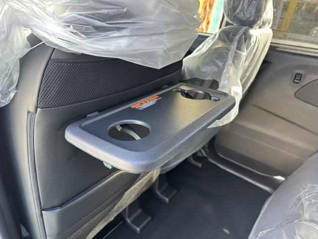 デリカミニ(三菱)届出済未使用車 10