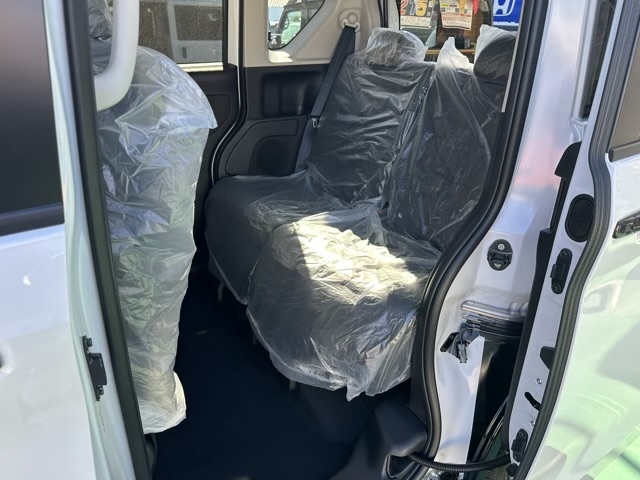 デリカミニ(三菱)届出済未使用車 11