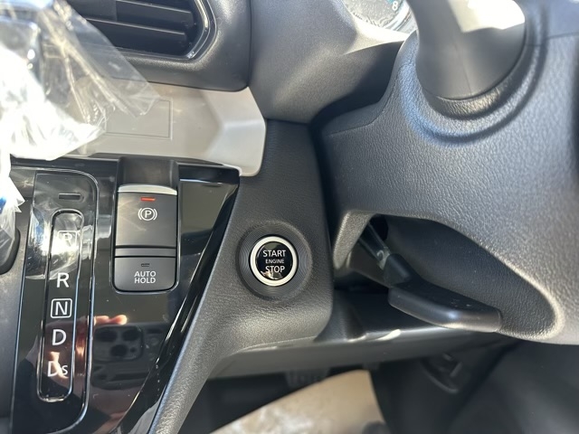 デリカミニ(三菱)届出済未使用車 19