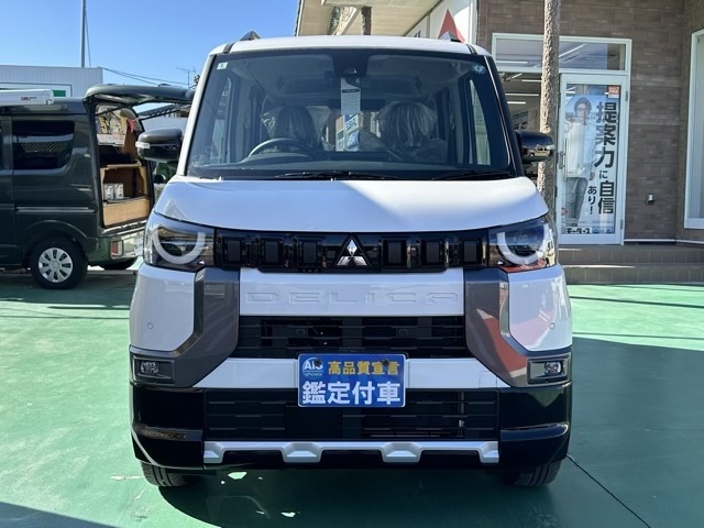 デリカミニ(三菱)届出済未使用車 28