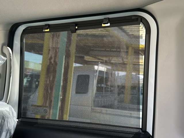 デリカミニ(三菱)届出済未使用車 8