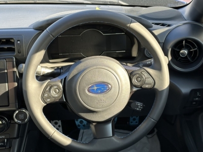 BRZ(スバル)登録済未使用車 内外装写真