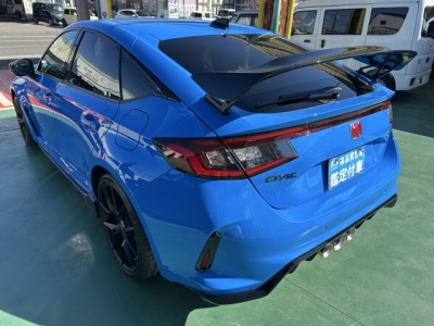 シビック(ホンダ)登録済未使用車 後方