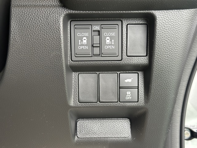 ステップワゴン(ホンダ)登録済未使用車 18