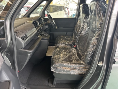 ステップワゴン(ホンダ)登録済未使用車 前席内装