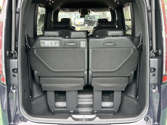 ステップワゴン(ホンダ)登録済未使用車 12