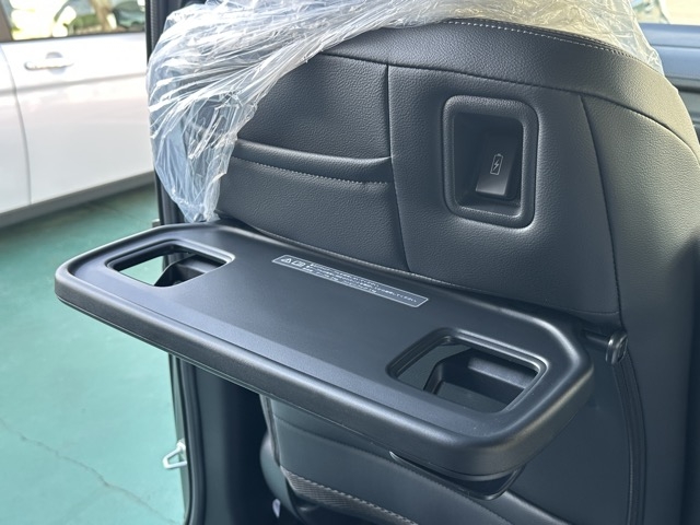 ステップワゴン(ホンダ)登録済未使用車 9
