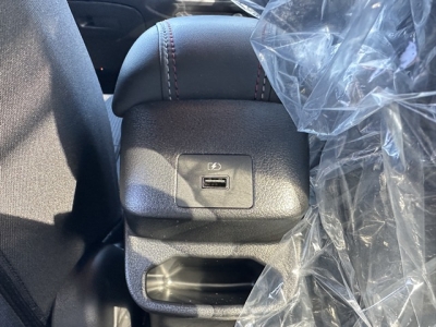 オーラ(ニッサン)中古車 内外装写真