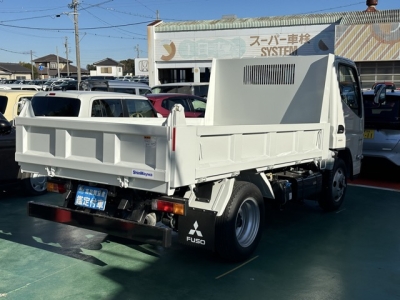 キャンター(三菱)レンタ登録済未使用車 内外装写真他２