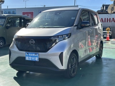 サクラ(ニッサン)中古車 前方