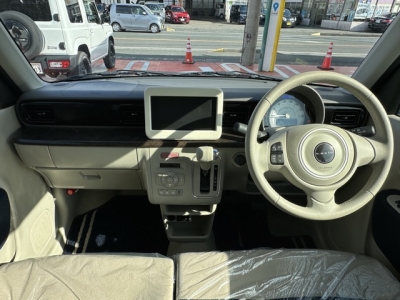 ラパン(スズキ)中古車 後席から見た前席