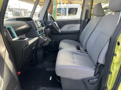 タント(ダイハツ)中古車 前席内装