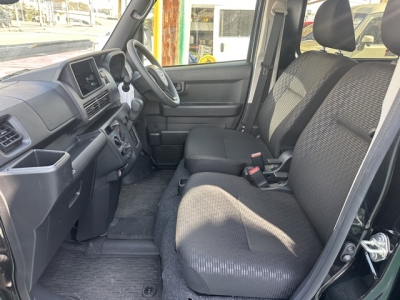ハイゼットカーゴ(ダイハツ)中古車 前席内装
