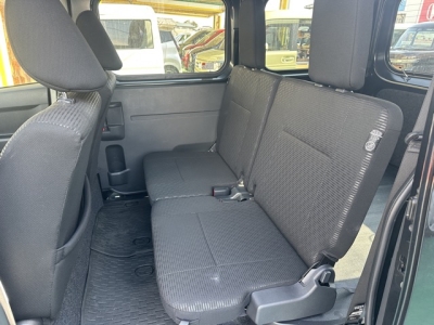 ハイゼットカーゴ(ダイハツ)中古車 後席内装