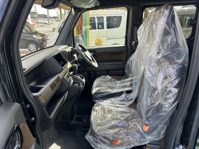 N-VAN(ホンダ)届出済未使用車 前席内装