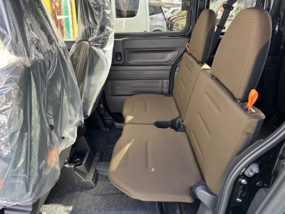 N-VAN(ホンダ)届出済未使用車 後席から見た前席