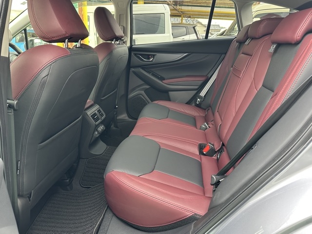 レヴォーグ(スバル)中古車 4