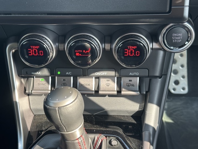 BRZ(スバル)中古車 12