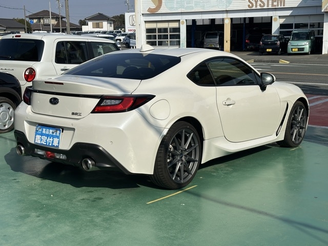 BRZ(スバル)中古車 8