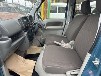 NV１００クリッパー(ニッサン)中古車 前席内装