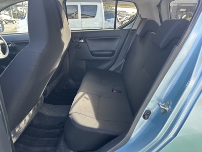 ミライース(ダイハツ)中古車 後席内装