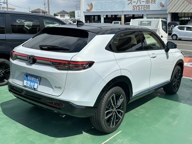 ヴェゼル(ホンダ)新車見本展示無 13