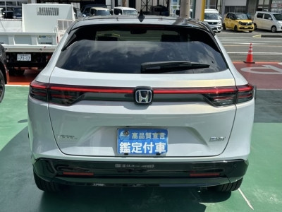ヴェゼル(ホンダ)新車見本展示無 内外装写真他１