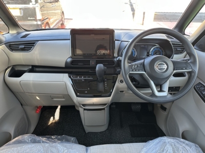 ルークス(ニッサン)中古車 内外装写真他