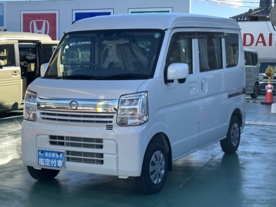 エブリイバンのOEM(スズキ)届出済未使用車 前方