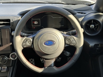 BRZ(スバル)中古車 内外装写真