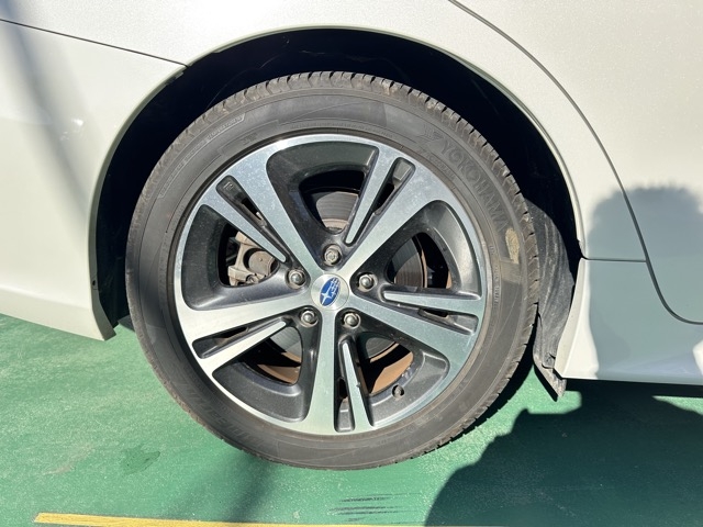 レヴォーグ(スバル)中古車 11