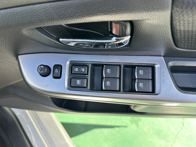 レヴォーグ(スバル)中古車 12