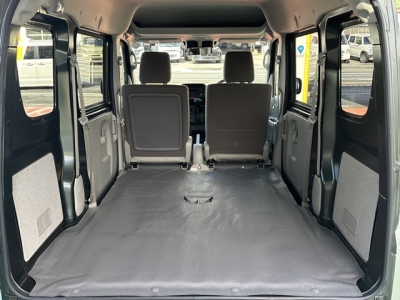 NV１００クリッパー(ニッサン)中古車 内外装写真他２